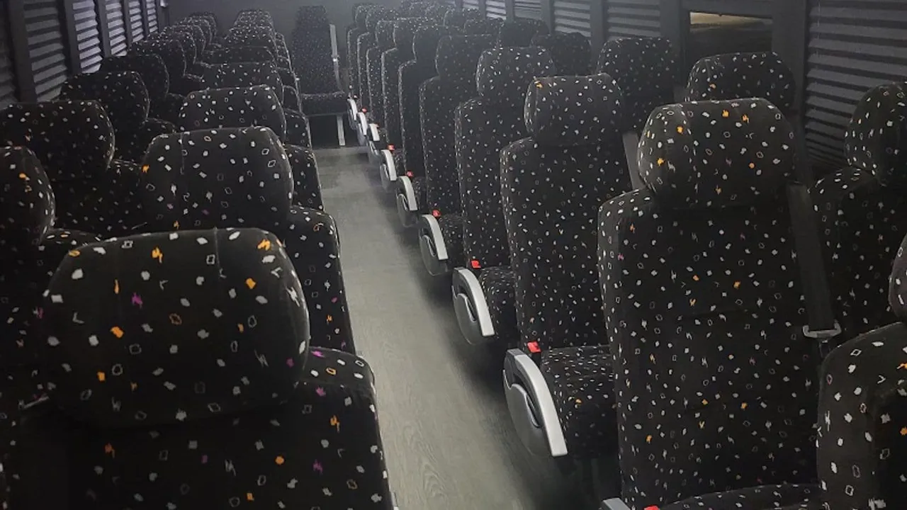 45 Passenger Luxury Motor Coach for charter bus rental 45 Passenger Luxury Motor Coach for charter bus rental