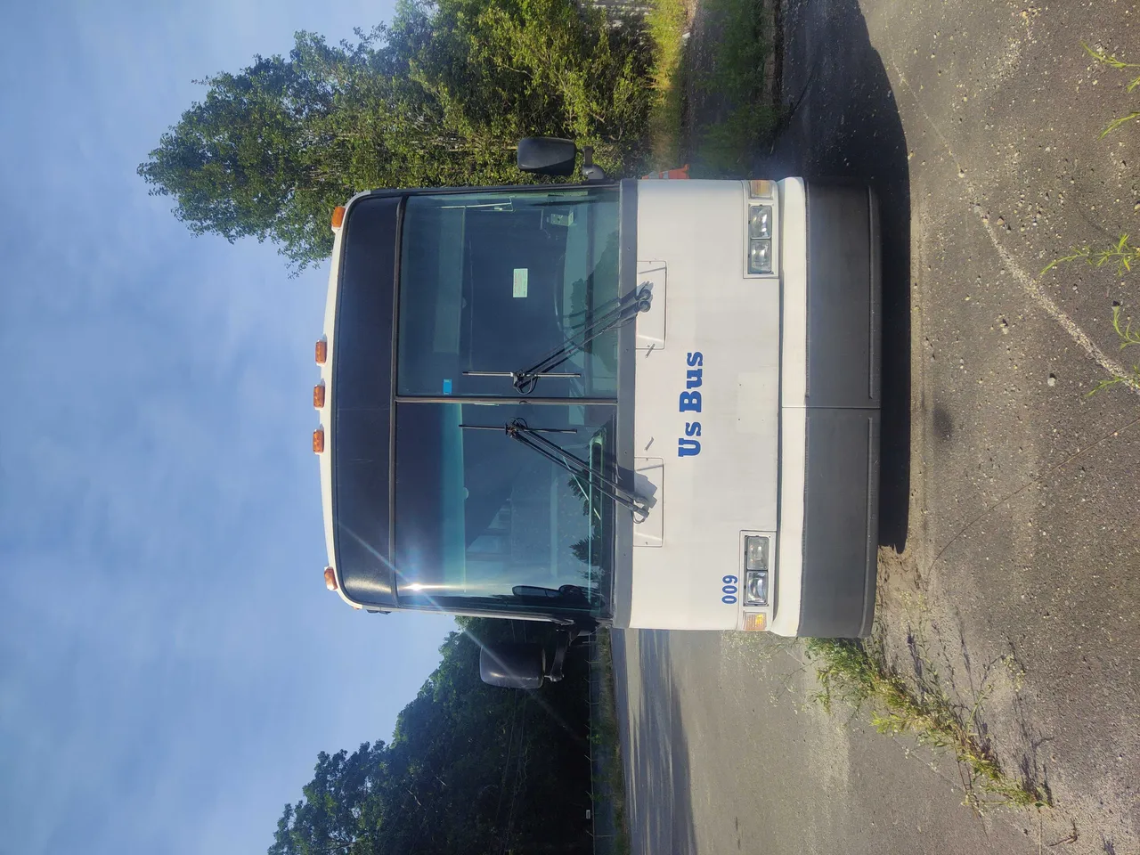 White Motorcoach MCI, photo 2 for charter bus rental White Motorcoach MCI, photo 2 for charter bus rental