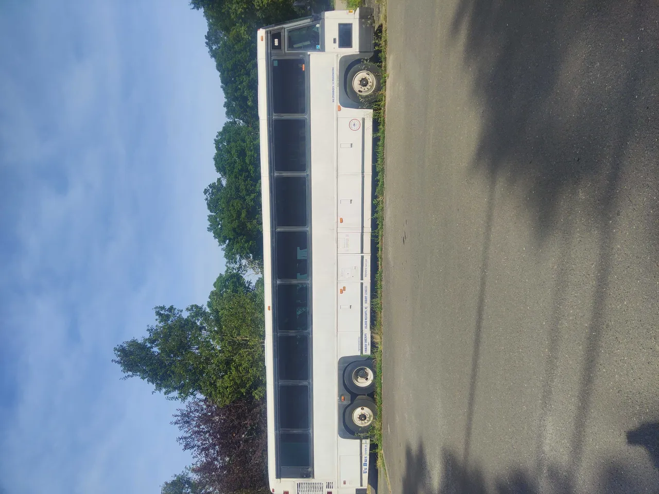 White Motorcoach MCI, photo 3 for charter bus rental White Motorcoach MCI, photo 3 for charter bus rental